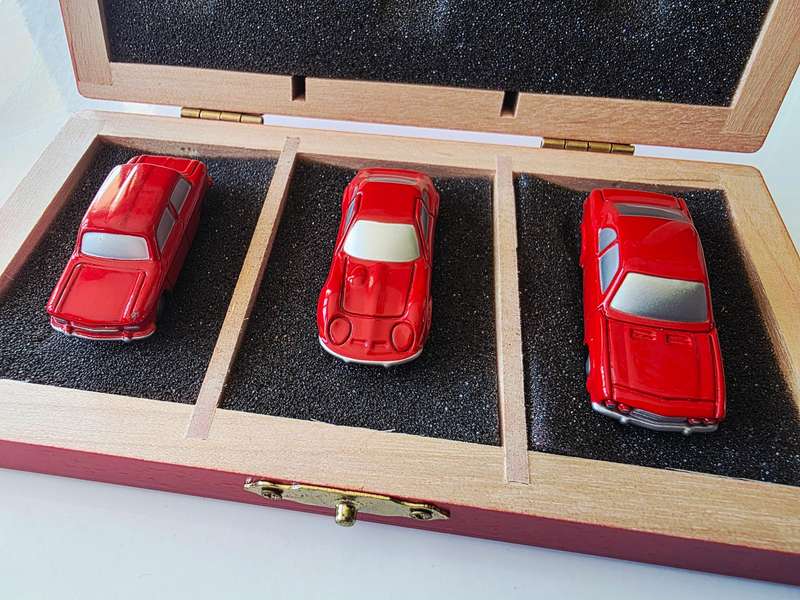 SCHUCO PICCOLO SET 2002 - LIMITED EDITION IN WOODEN DISPLAY BOX - RARE COLLECTOR'S ITEM!