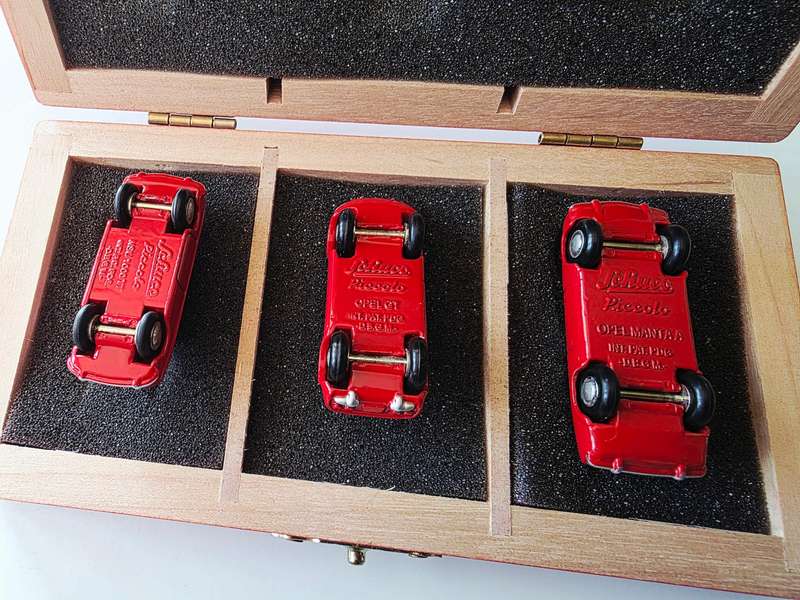 SCHUCO PICCOLO SET 2002 - LIMITED EDITION IN WOODEN DISPLAY BOX - RARE COLLECTOR'S ITEM!