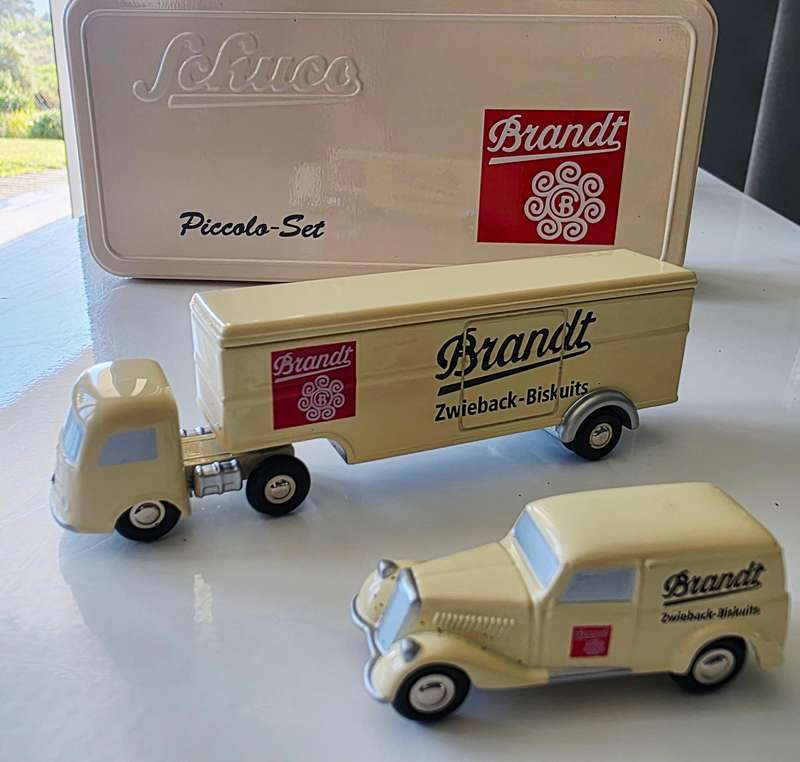 SCHUCO PICCOLO SET 2003 - LIMITED EDITION 2222 ONLY - IN BISCUIT TIN