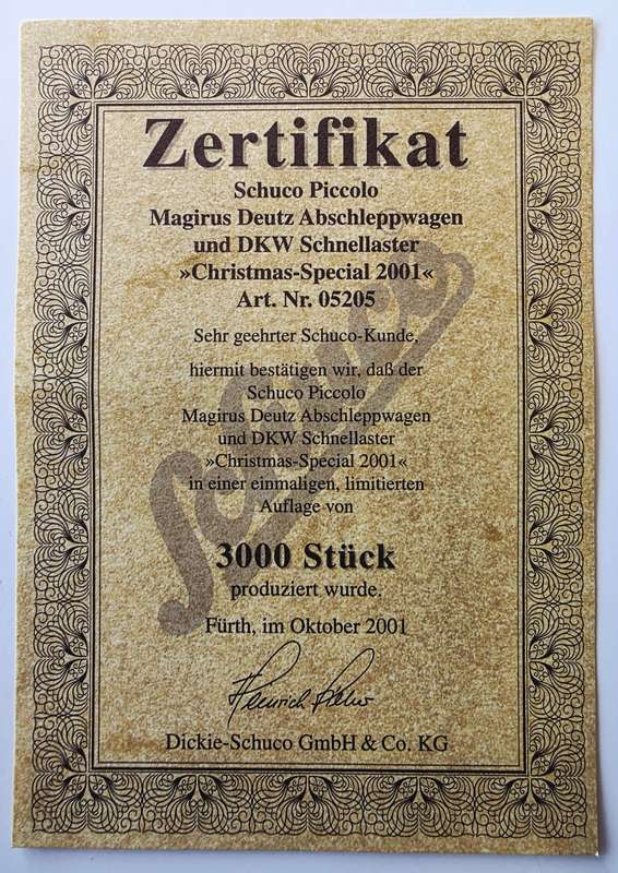 SCHUCO PICCOLO SET 2001 - LIMITED EDITION 3000 ONLY - CHRISTMAS TIN DISPLAY BOX