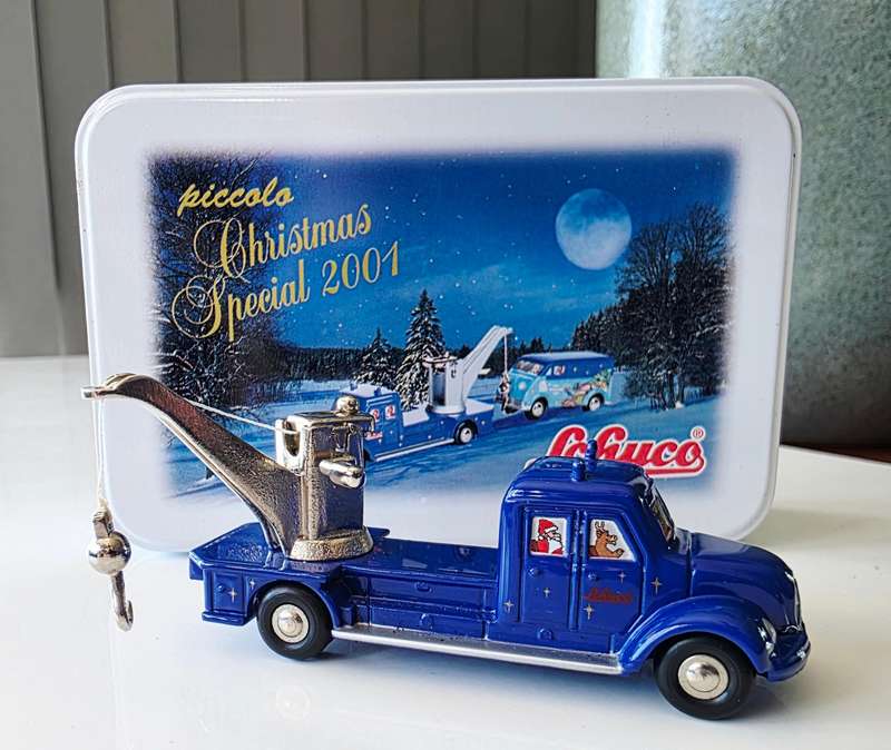 SCHUCO PICCOLO SET 2001 - LIMITED EDITION 3000 ONLY - CHRISTMAS TIN DISPLAY BOX