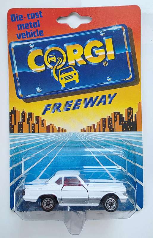 1988 VINTAGE CORGI DIE CAST IN ORIGINAL BLISTER PACK - MERCEDES 500 SL - RARE