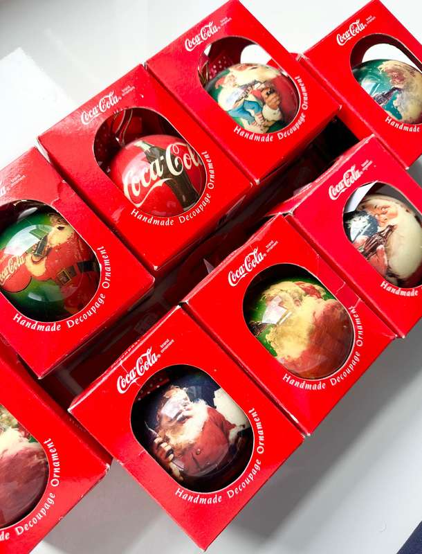 8 STUNNING 1993 COCA COLA HANDMADE DECOUPAGE CHRISTMAS ORNAMENTS