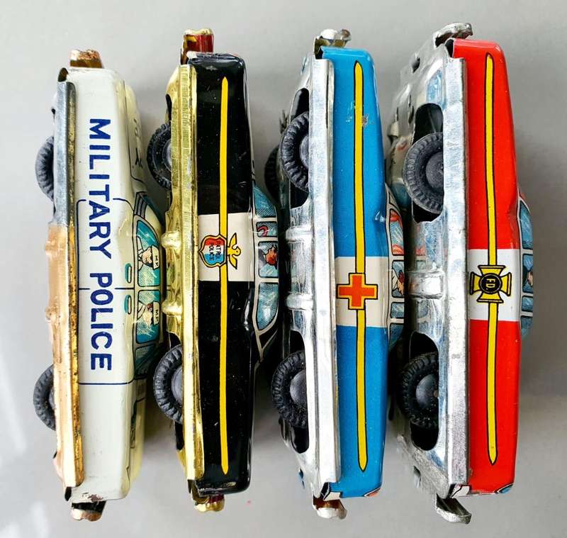4X 1950 VINTAGE JAPANESE ORIGINAL NOMURA TIN CARS IN EXCELLENT CONDITION - HIGH VALUE COLLECTIBLES