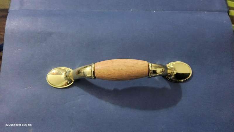 Duckfoot Handle 76mm Oak Geo Brass
