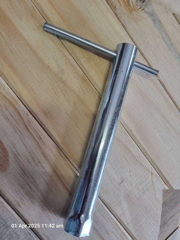10 x Spark 21mm Plug Spanners