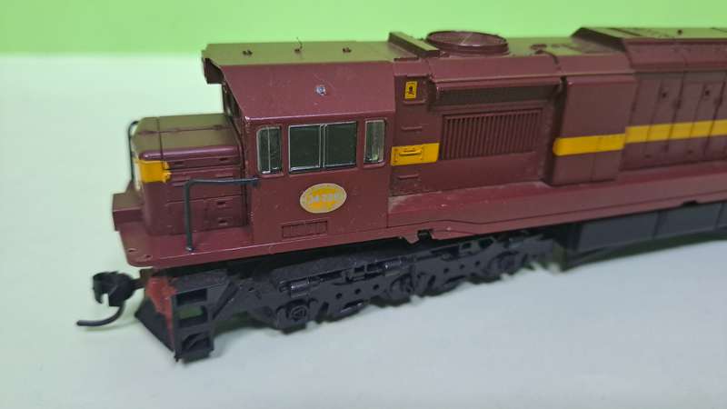 LIMA HO: SAR "Trans Karoo" Class 34 Diesel Loco in Fair Un-Boxed Operational condition.