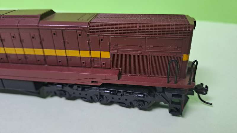 LIMA HO: SAR "Trans Karoo" Class 34 Diesel Loco in Fair Un-Boxed Operational condition.