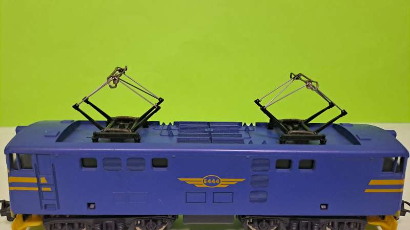 LIMA SAR Blue Train Locomotive DUMMY UNBOXED