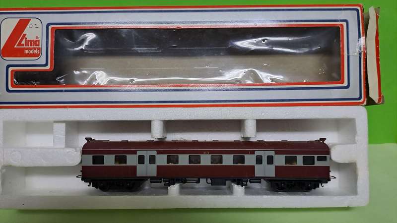 LIMA Train SAR Suburban Coach 1st class BOXED (Like NEW)