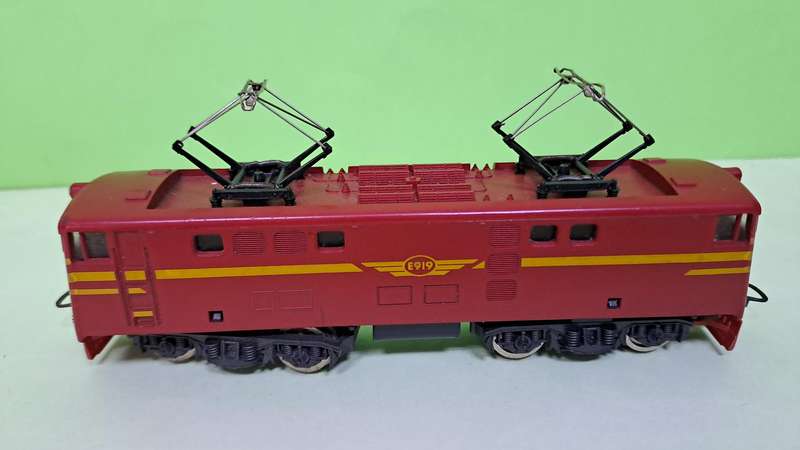 LIMA SAR RED Trans Karoo Locomotive UNBOXED