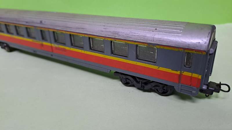 LIMA SAR Metroblitz Coach HO Scale UNBOXED