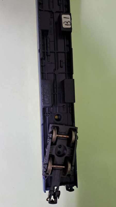 LIMA SAR Blue Train Couch HO Scale UNBOXED