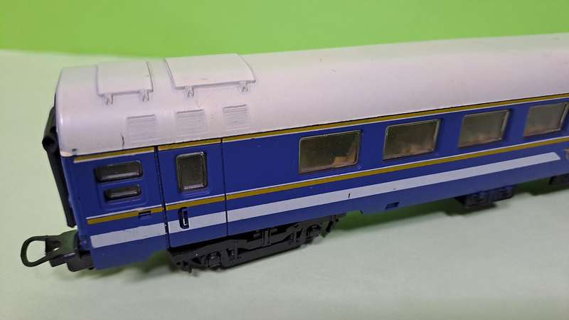 LIMA SAR Blue Train Baggage Couch HO Scale UNBOXED