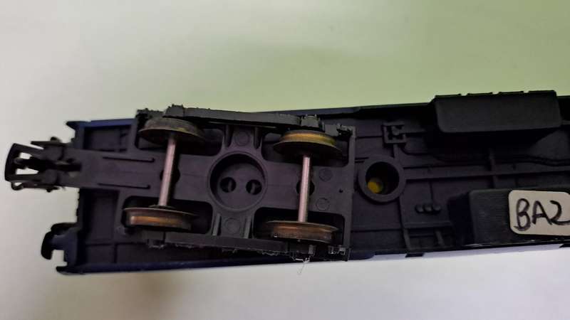 LIMA SAR Blue Train Baggage Couch HO Scale UNBOXED