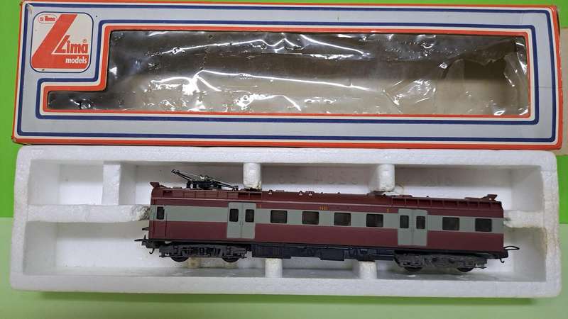 LIMA Train SAR Suburban Locomotive DUMMY BOXED
