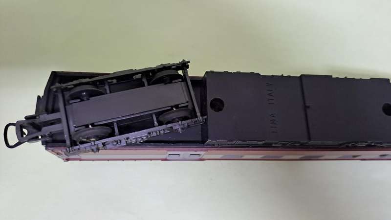 LIMA Train SAR Suburban Locomotive DUMMY BOXED