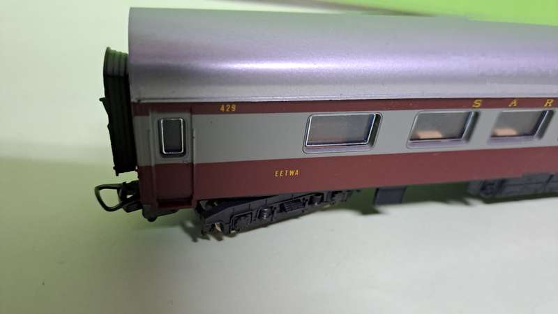 LIMA Train SAR Trans Karoo Dining CAR  Coach UNBOXED
