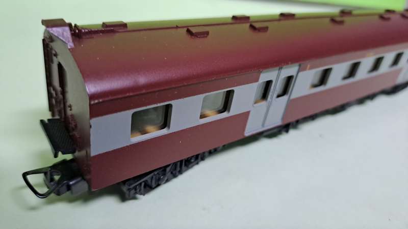 LIMA Train SAR Suburban Coach 1st class UNBOXED
