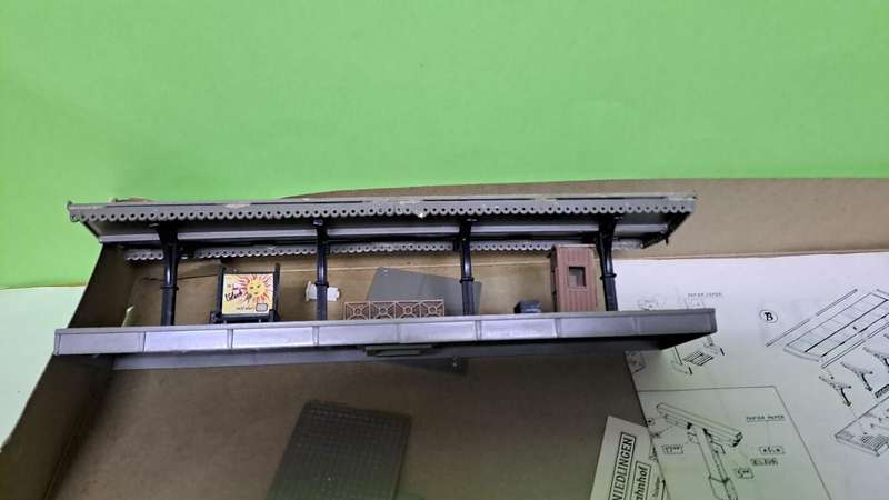 LIMA 3x Station set BOXED