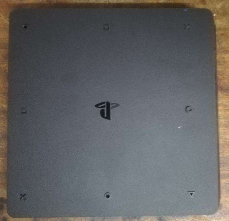 Playstation 4 Slim