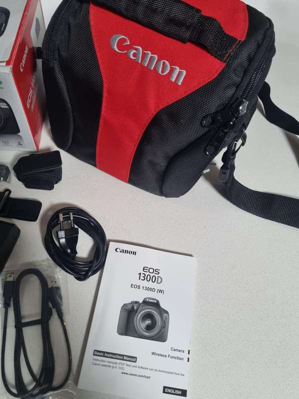 Canon EOS 1300D bundle in EXCELLENT condition