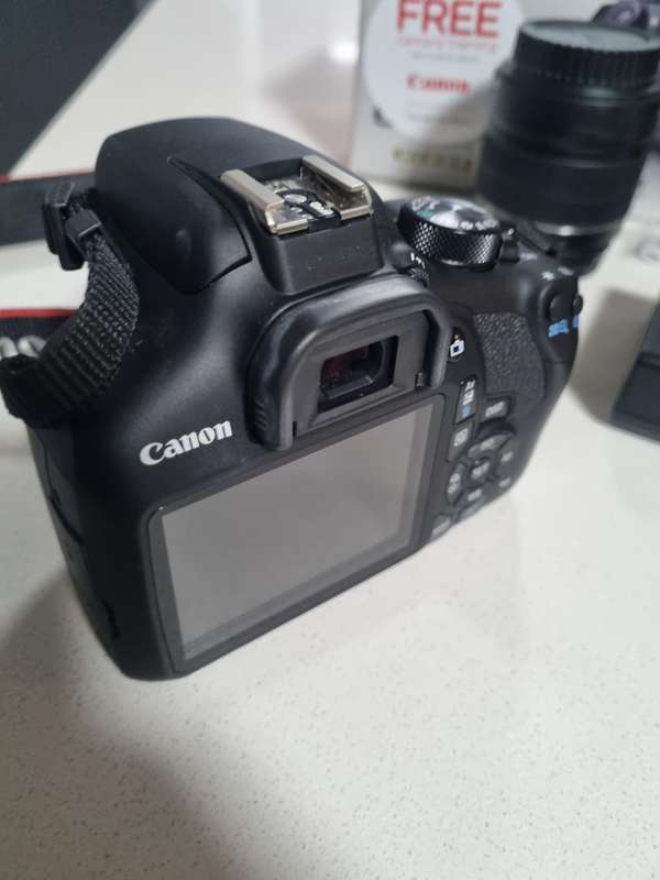 Canon EOS 1300D bundle in EXCELLENT condition