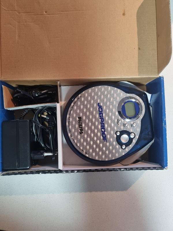 Phillips CD Walkman (new old stock)