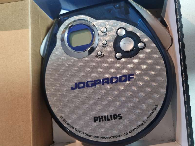 Phillips CD Walkman (new old stock)