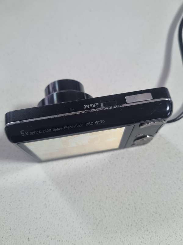 Sony Cybershot digital camera DSC-W570  16.1 m/pixel, 5 x optical zoom.