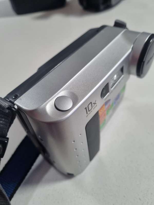 Vintage Sony video recorder AND Sony Mavica digital camera (both working  %