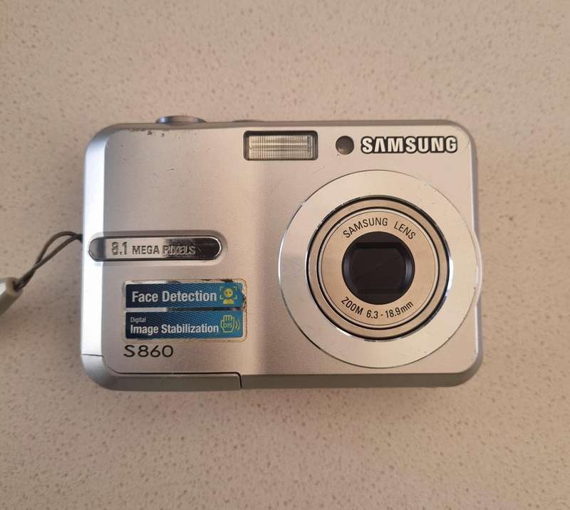 Samsung digital camera. S860.  8.1 m/pixel, 3 x optical zoom, works perfectly.
