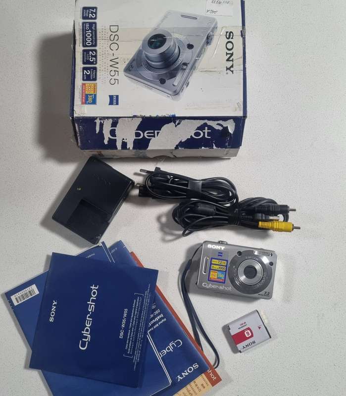 Sony Cybershot digital camera DSC-W55 (7.2 m/pixel, 3 x optical zoom)