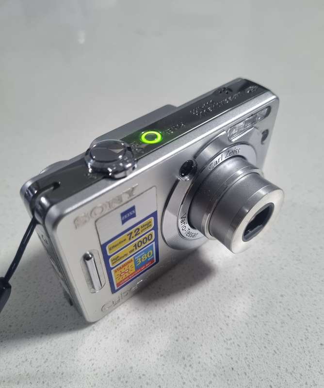 Sony Cybershot digital camera DSC-W55 (7.2 m/pixel, 3 x optical zoom)