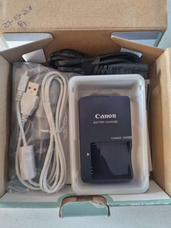 Canon IXUS  115HS digital camera. BRAND NEW from 2011.