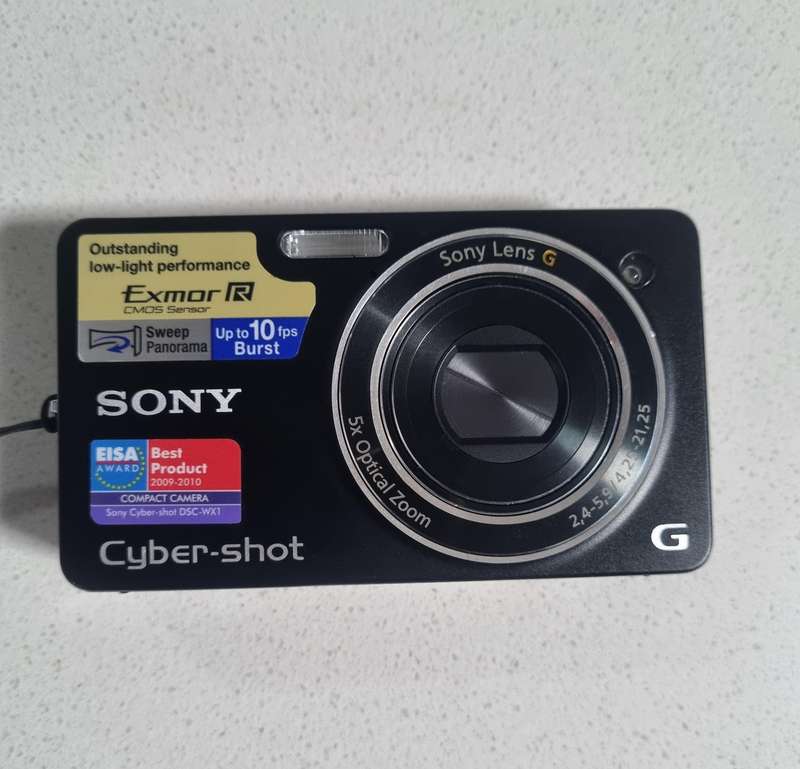 Sony Cybershot digital camera DSC-WX1 (10.2 m/pixel, 5 x optical zoom) In EXCELLENT condition
