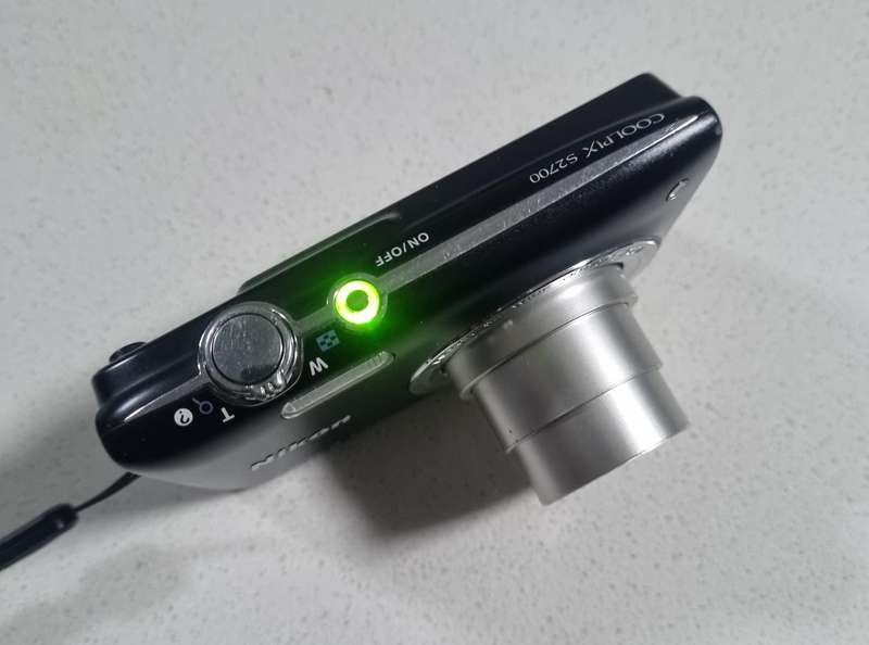 Nikon CoolPix digital camera S2700  (16 m/pixel, 6 x optical zoom)