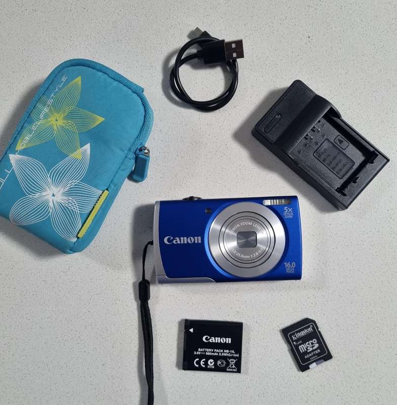 Canon PowerShot digital camera A2600 HD  (16 m/pixel, 5 x optical zoom) In PRESTINE condition