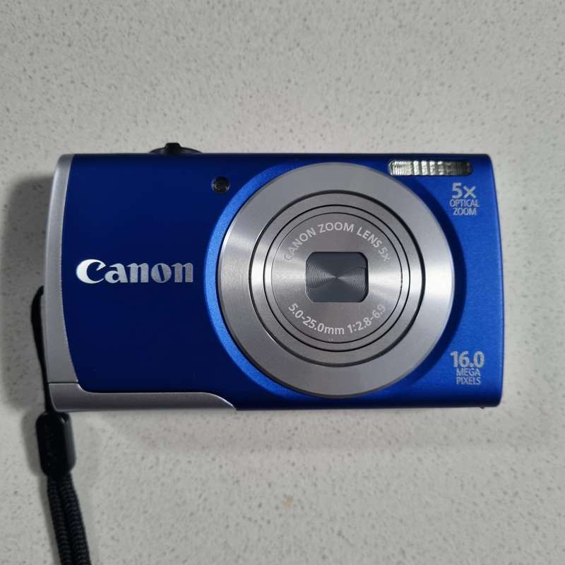 Canon PowerShot digital camera A2600 HD  (16 m/pixel, 5 x optical zoom) In PRESTINE condition