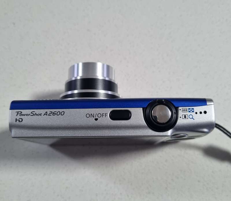 Canon PowerShot digital camera A2600 HD  (16 m/pixel, 5 x optical zoom) In PRESTINE condition