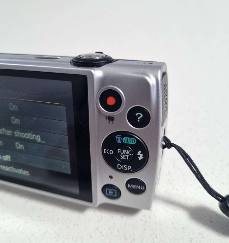 Canon PowerShot digital camera A2600 HD  (16 m/pixel, 5 x optical zoom) In PRESTINE condition