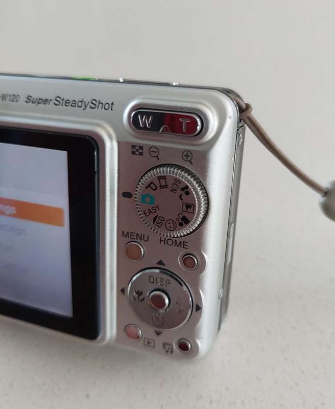 Sony Cybershot digital camera DSC-W120 (7.2 m/pixel, 4 x optical zoom) In EXCELLENT condition
