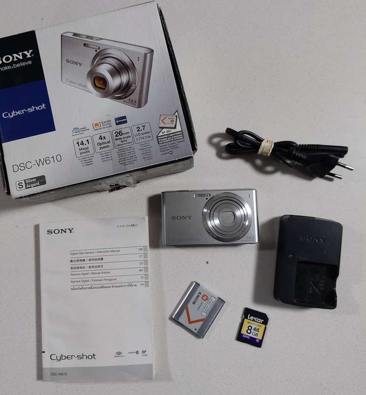 Sony Cybershot digital DSC-W610 14.1 m/pixel, 4 x optical zoom, video recording, panoramic sweep etc