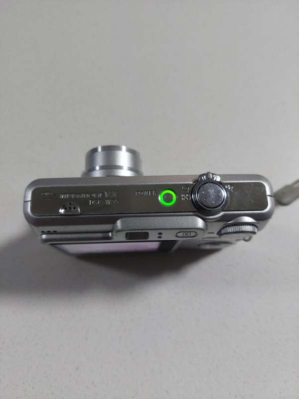 Sony Cybershot digital camera DSC-W35  (7.2 m/pixel, 3 x optical zoom, video mode)