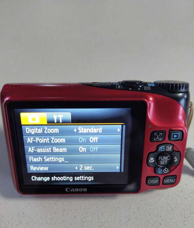 Canon PowerShot digital camera A2200 HD  (14.1 m/pixel, 4 x optical zoom, HD video recording)