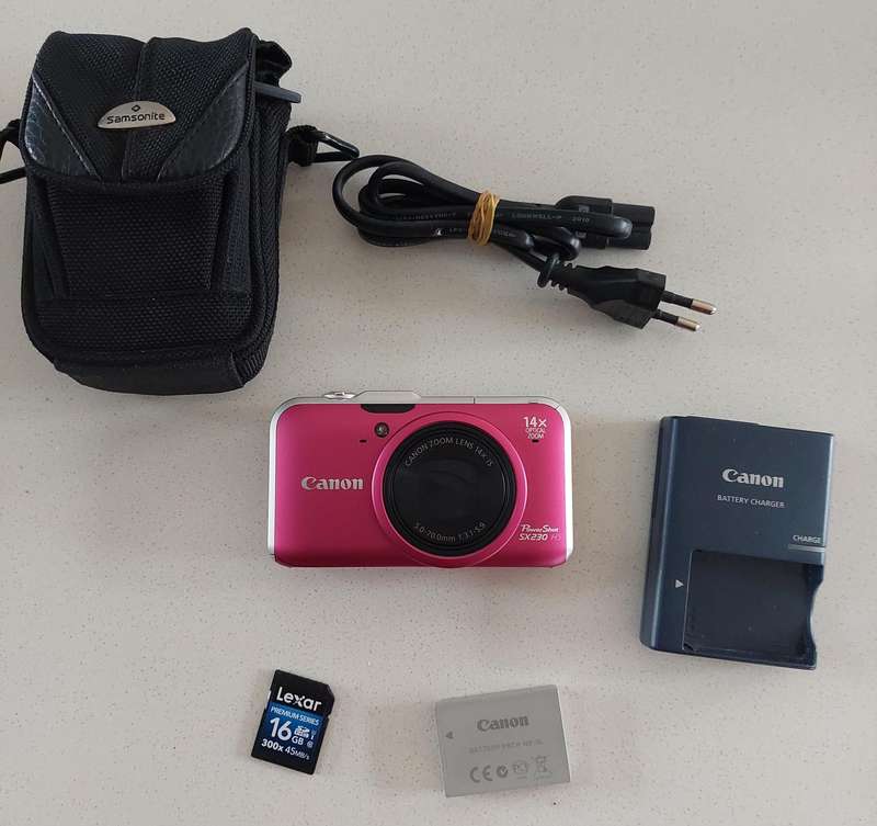 Canon PowerShot digital camera SX230 HS (12.1 m/pixel, 14 x optical zoom, GPS) PRESTINE condition