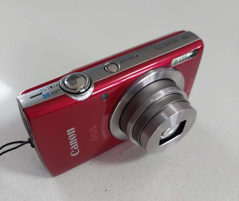 Canon IXUS digital camera 175 (20 m/pixel, 8 x optical zoom, HD video) in EXCELLENT condition