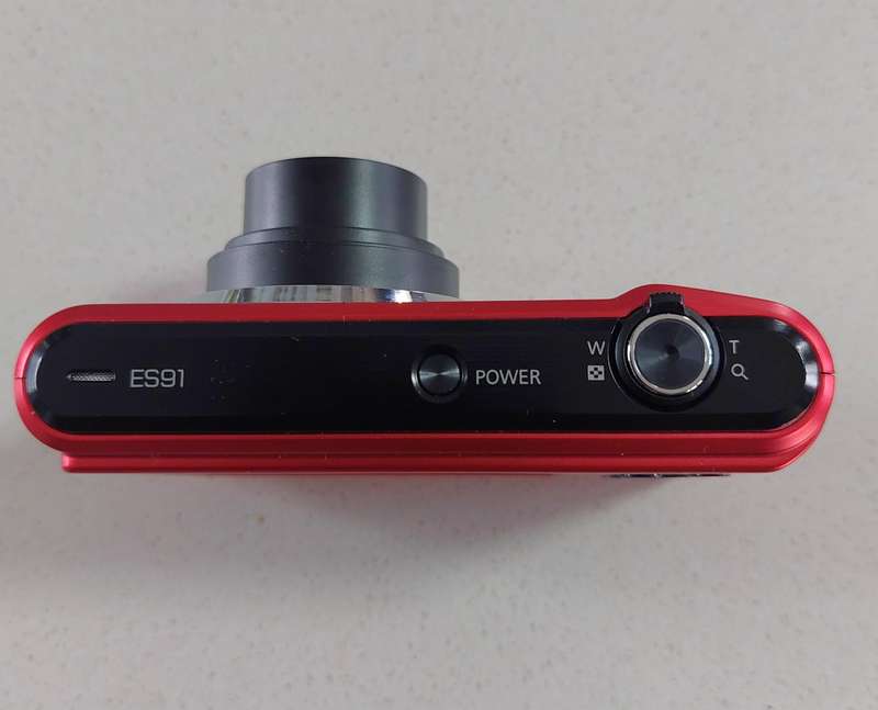Samsung digital camera ES91 (14.2 m/pixel, 5 x optical zoom, HD video) In PRESTINE condition