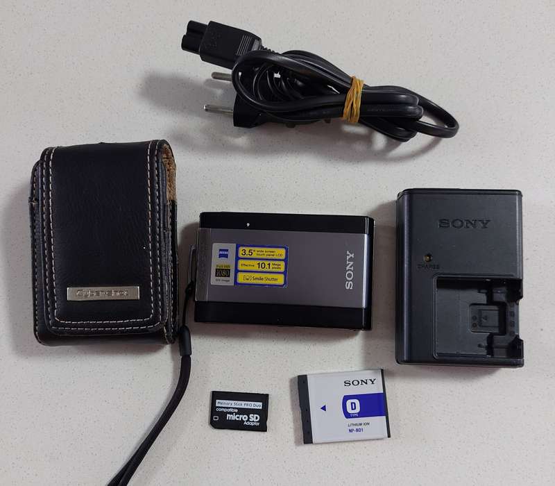 Sony Cybershot digital camera DSC-T300 (Touch Screen, 10 m/pixel, 5 x optical zoom, HD video)