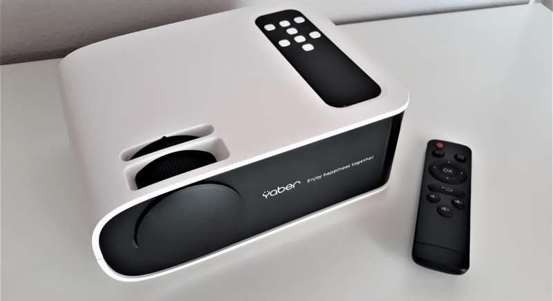 Yaber Pro V8 1080 projector (BRAND NEW) Been opened and tested. BRAND NEW with all accessories. This
